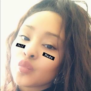 Meet your Posher, Mayra